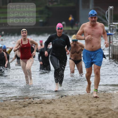 13.09.2026 - Stadtparktriathlon Mo-Foto http://msf.ph/oto/10252795 13.09.2026 09:49:18 Schwimmen 221, 223, 230, 249, 270, 283, 328 meine-sportfotos.de