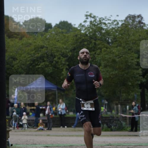 13.09.2026 - Stadtparktriathlon Patografie http://msf.ph/oto/10252806 13.09.2026 09:44:17 Ziel 66 meine-sportfotos.de