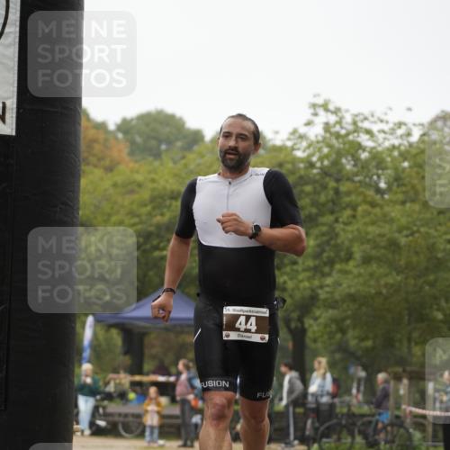 13.09.2026 - Stadtparktriathlon Patografie http://msf.ph/oto/10252910 13.09.2026 09:50:46 Ziel 44 meine-sportfotos.de