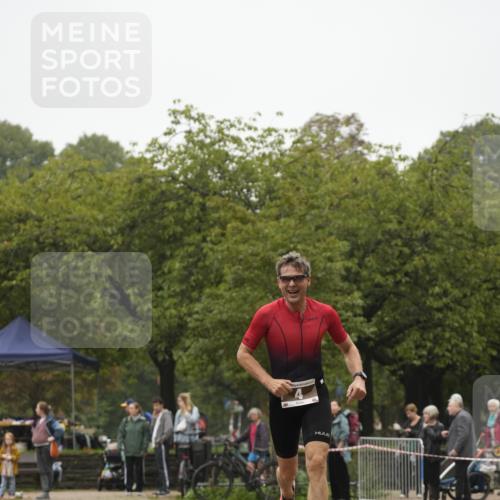 13.09.2026 - Stadtparktriathlon Patografie http://msf.ph/oto/10252930 13.09.2026 09:51:36 Ziel 4 meine-sportfotos.de