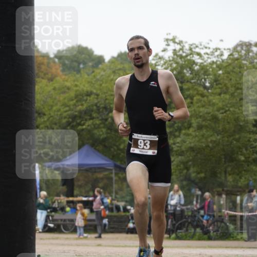 13.09.2026 - Stadtparktriathlon Patografie http://msf.ph/oto/10252956 13.09.2026 09:52:35 Ziel 93 meine-sportfotos.de