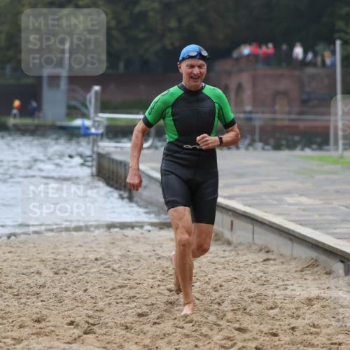 13.09.2026 - Stadtparktriathlon Mo-Foto http://msf.ph/oto/10252986 13.09.2026 09:50:07 Schwimmen 265, 292, 297, 303 meine-sportfotos.de