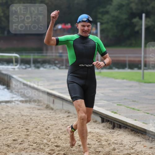 13.09.2026 - Stadtparktriathlon Mo-Foto http://msf.ph/oto/10252991 13.09.2026 09:50:07 Schwimmen 265, 292, 297, 303 meine-sportfotos.de
