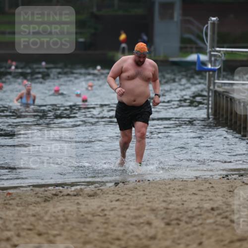 13.09.2026 - Stadtparktriathlon Mo-Foto http://msf.ph/oto/10252999 13.09.2026 09:50:10 Schwimmen 265, 297 meine-sportfotos.de