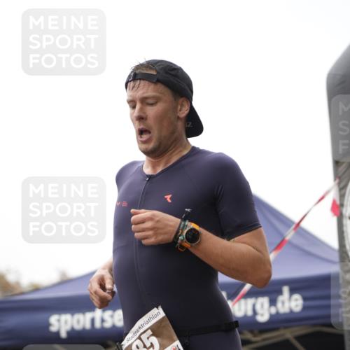 13.09.2026 - Stadtparktriathlon Patografie http://msf.ph/oto/10253007 13.09.2026 09:54:34 Ziel 9, 85 meine-sportfotos.de