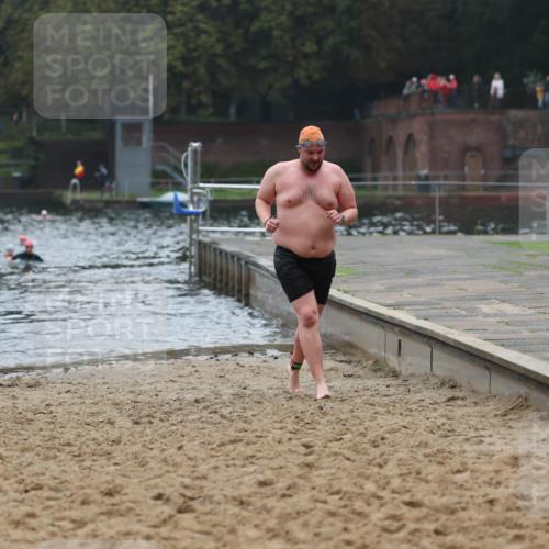 13.09.2026 - Stadtparktriathlon Mo-Foto http://msf.ph/oto/10253012 13.09.2026 09:50:13 Schwimmen 265 meine-sportfotos.de