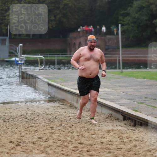 13.09.2026 - Stadtparktriathlon Mo-Foto http://msf.ph/oto/10253017 13.09.2026 09:50:14 Schwimmen 265 meine-sportfotos.de