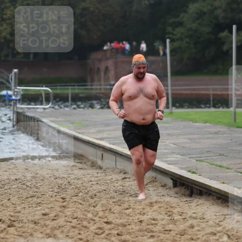 13.09.2026 - Stadtparktriathlon Mo-Foto http://msf.ph/oto/10253018 13.09.2026 09:50:14 Schwimmen 265 meine-sportfotos.de