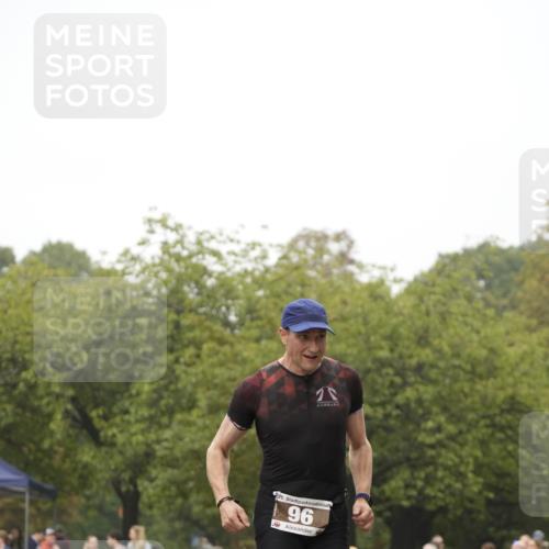13.09.2026 - Stadtparktriathlon Patografie http://msf.ph/oto/10253023 13.09.2026 09:56:02 Ziel 96 meine-sportfotos.de