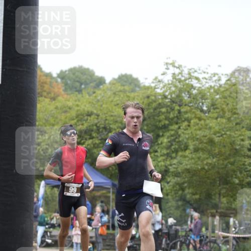 13.09.2026 - Stadtparktriathlon Patografie http://msf.ph/oto/10253026 13.09.2026 09:57:11 Ziel 99, 143 meine-sportfotos.de