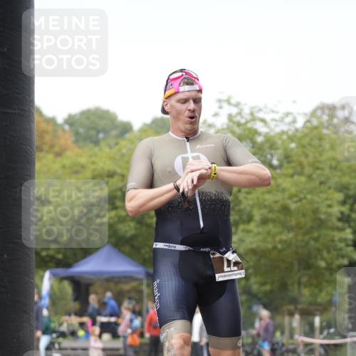 13.09.2026 - Stadtparktriathlon Patografie http://msf.ph/oto/10253034 13.09.2026 09:57:22 Ziel 77 meine-sportfotos.de