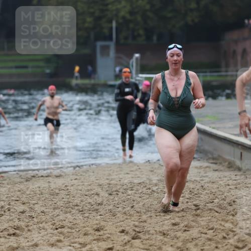 13.09.2026 - Stadtparktriathlon Mo-Foto http://msf.ph/oto/10253074 13.09.2026 09:50:40 Schwimmen 231, 252, 330, 342, 343, 345 meine-sportfotos.de