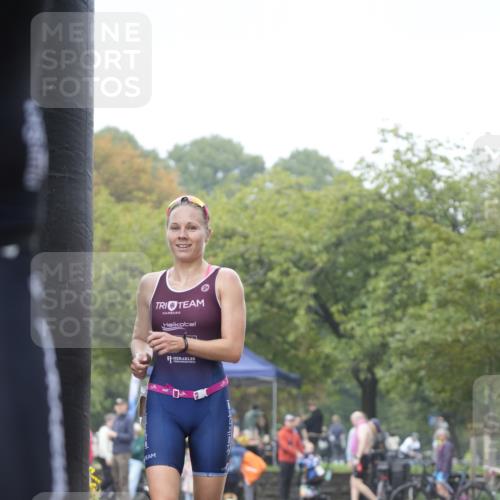 13.09.2026 - Stadtparktriathlon Patografie http://msf.ph/oto/10253091 13.09.2026 09:59:32 Ziel 102, 106, 152 meine-sportfotos.de