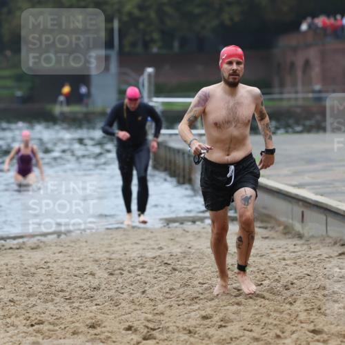 13.09.2026 - Stadtparktriathlon Mo-Foto http://msf.ph/oto/10253100 13.09.2026 09:50:46 Schwimmen 252, 307, 330, 342, 343 meine-sportfotos.de