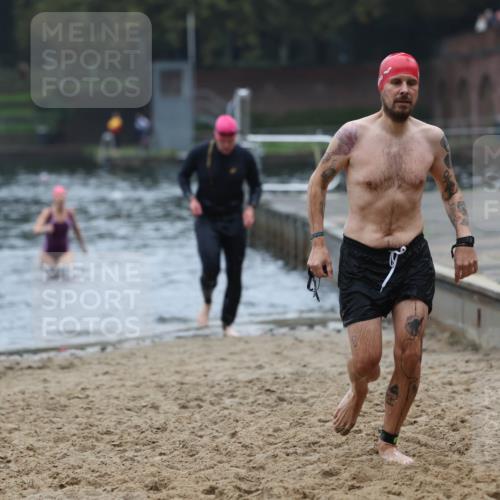 13.09.2026 - Stadtparktriathlon Mo-Foto http://msf.ph/oto/10253102 13.09.2026 09:50:46 Schwimmen 252, 307, 330, 342, 343 meine-sportfotos.de