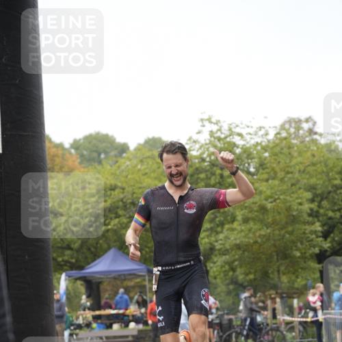 13.09.2026 - Stadtparktriathlon Patografie http://msf.ph/oto/10253145 13.09.2026 10:01:24 Ziel 121 meine-sportfotos.de