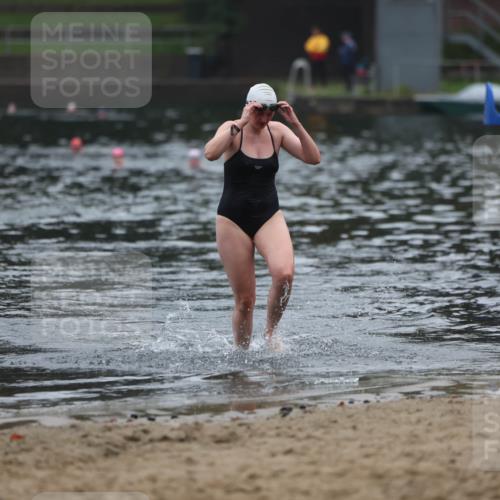 13.09.2026 - Stadtparktriathlon Mo-Foto http://msf.ph/oto/10253160 13.09.2026 09:51:30 Schwimmen 327 meine-sportfotos.de