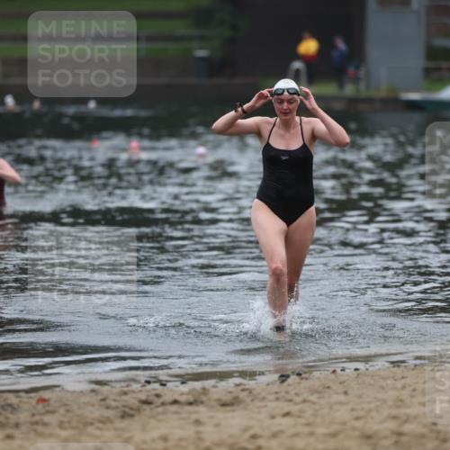 13.09.2026 - Stadtparktriathlon Mo-Foto http://msf.ph/oto/10253162 13.09.2026 09:51:31 Schwimmen 327 meine-sportfotos.de
