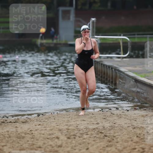 13.09.2026 - Stadtparktriathlon Mo-Foto http://msf.ph/oto/10253169 13.09.2026 09:51:32 Schwimmen 327 meine-sportfotos.de