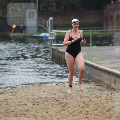 13.09.2026 - Stadtparktriathlon Mo-Foto http://msf.ph/oto/10253173 13.09.2026 09:51:33 Schwimmen 327 meine-sportfotos.de