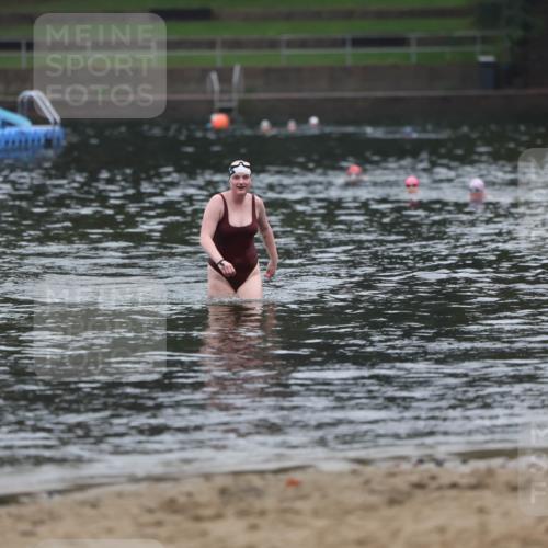 13.09.2026 - Stadtparktriathlon Mo-Foto http://msf.ph/oto/10253179 13.09.2026 09:51:38 Schwimmen 327 meine-sportfotos.de