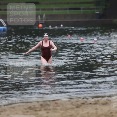 13.09.2026 - Stadtparktriathlon Mo-Foto http://msf.ph/oto/10253181 13.09.2026 09:51:38 Schwimmen 327 meine-sportfotos.de