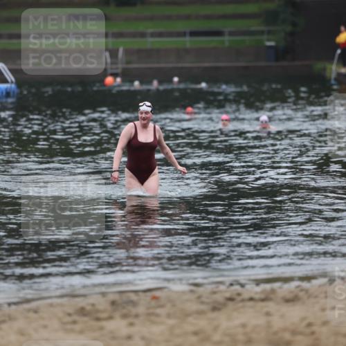 13.09.2026 - Stadtparktriathlon Mo-Foto http://msf.ph/oto/10253185 13.09.2026 09:51:39 Schwimmen 327 meine-sportfotos.de