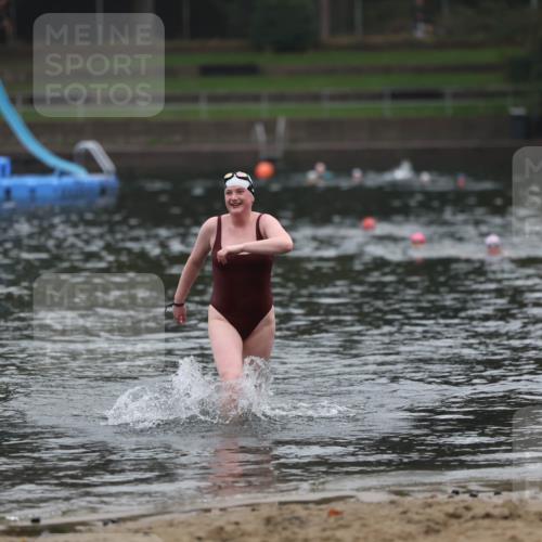 13.09.2026 - Stadtparktriathlon Mo-Foto http://msf.ph/oto/10253194 13.09.2026 09:51:46 Schwimmen 305 meine-sportfotos.de