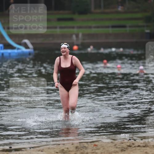 13.09.2026 - Stadtparktriathlon Mo-Foto http://msf.ph/oto/10253196 13.09.2026 09:51:46 Schwimmen 305 meine-sportfotos.de