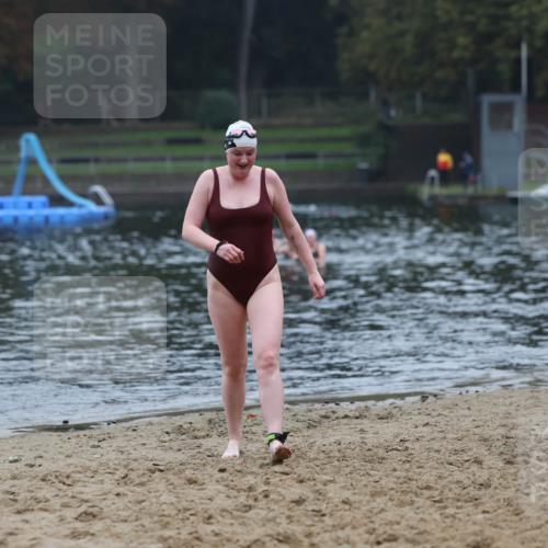 13.09.2026 - Stadtparktriathlon Mo-Foto http://msf.ph/oto/10253216 13.09.2026 09:51:52 Schwimmen 305 meine-sportfotos.de