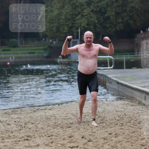 13.09.2026 - Stadtparktriathlon Mo-Foto http://msf.ph/oto/10253285 13.09.2026 09:52:33 Schwimmen 275 meine-sportfotos.de