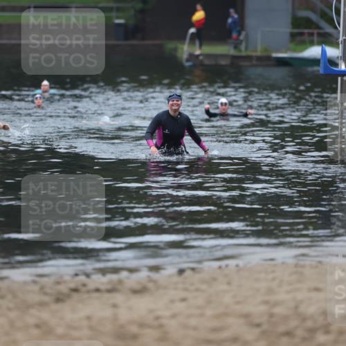 13.09.2026 - Stadtparktriathlon Mo-Foto http://msf.ph/oto/10253299 13.09.2026 09:53:29 Schwimmen  meine-sportfotos.de
