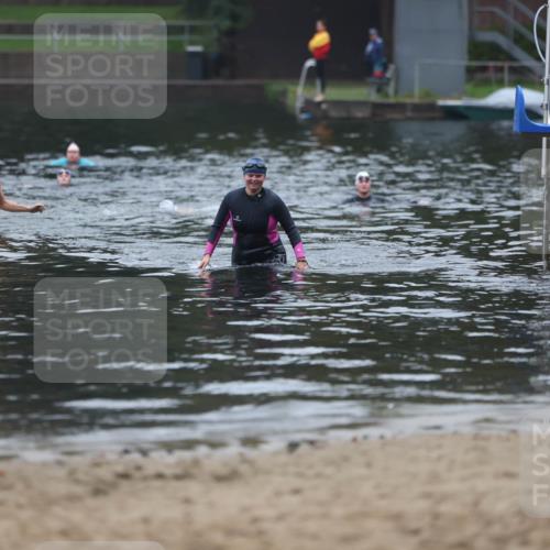 13.09.2026 - Stadtparktriathlon Mo-Foto http://msf.ph/oto/10253301 13.09.2026 09:53:30 Schwimmen  meine-sportfotos.de