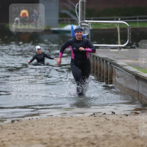 13.09.2026 - Stadtparktriathlon Mo-Foto http://msf.ph/oto/10253311 13.09.2026 09:53:39 Schwimmen 306 meine-sportfotos.de