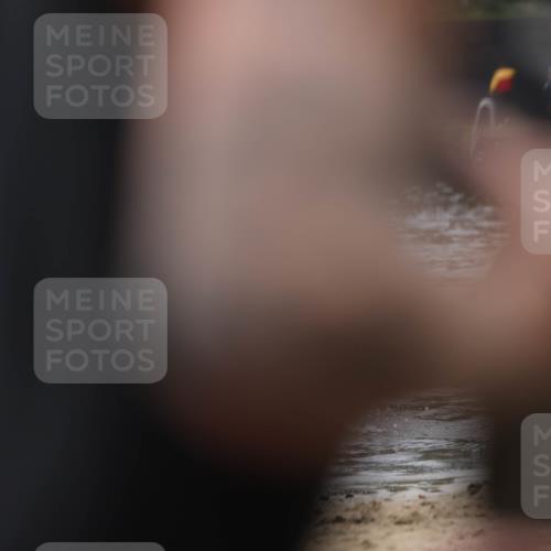 13.09.2026 - Stadtparktriathlon Mo-Foto http://msf.ph/oto/10253349 13.09.2026 09:53:48 Schwimmen 299, 306 meine-sportfotos.de