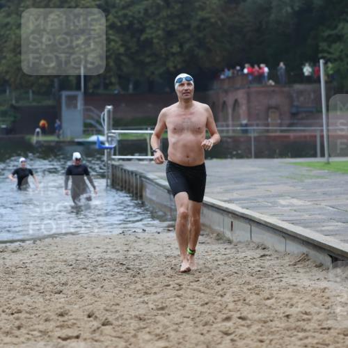 13.09.2026 - Stadtparktriathlon Mo-Foto http://msf.ph/oto/10253362 13.09.2026 09:53:54 Schwimmen 225, 295, 299 meine-sportfotos.de