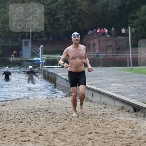 13.09.2026 - Stadtparktriathlon Mo-Foto http://msf.ph/oto/10253364 13.09.2026 09:53:55 Schwimmen 225, 295, 299 meine-sportfotos.de