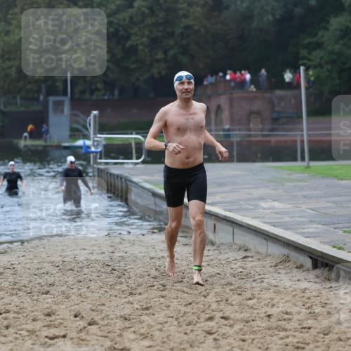 13.09.2026 - Stadtparktriathlon Mo-Foto http://msf.ph/oto/10253366 13.09.2026 09:53:55 Schwimmen 225, 295, 299 meine-sportfotos.de