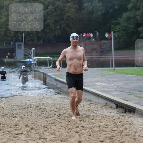 13.09.2026 - Stadtparktriathlon Mo-Foto http://msf.ph/oto/10253369 13.09.2026 09:53:55 Schwimmen 225, 295, 299 meine-sportfotos.de
