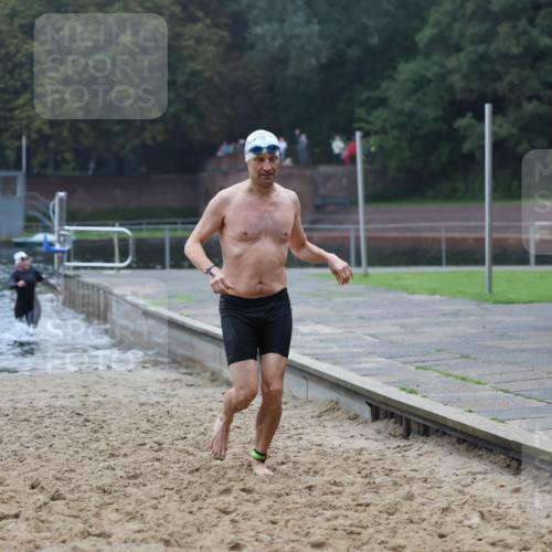 13.09.2026 - Stadtparktriathlon Mo-Foto http://msf.ph/oto/10253372 13.09.2026 09:53:56 Schwimmen 225, 295, 299 meine-sportfotos.de