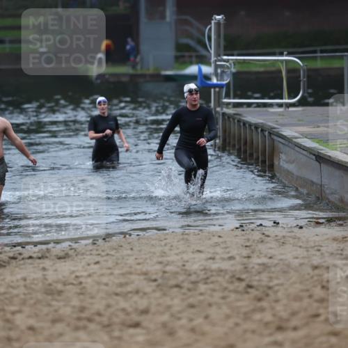 13.09.2026 - Stadtparktriathlon Mo-Foto http://msf.ph/oto/10253374 13.09.2026 09:53:57 Schwimmen 225, 234, 295, 299 meine-sportfotos.de