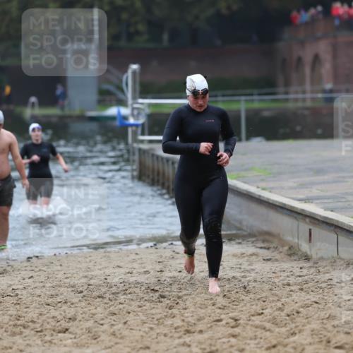 13.09.2026 - Stadtparktriathlon Mo-Foto http://msf.ph/oto/10253389 13.09.2026 09:54:02 Schwimmen 225, 234, 295 meine-sportfotos.de