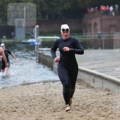 13.09.2026 - Stadtparktriathlon Mo-Foto http://msf.ph/oto/10253396 13.09.2026 09:54:03 Schwimmen 225, 234, 295 meine-sportfotos.de