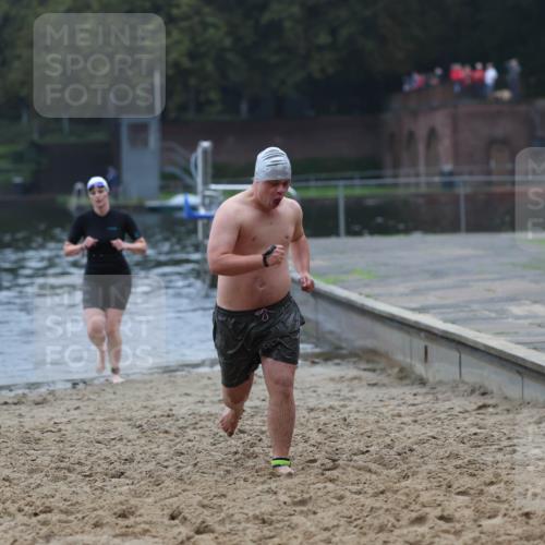 13.09.2026 - Stadtparktriathlon Mo-Foto http://msf.ph/oto/10253412 13.09.2026 09:54:06 Schwimmen 225, 234, 295 meine-sportfotos.de