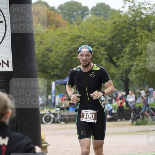 13.09.2026 - Stadtparktriathlon Patografie http://msf.ph/oto/10253416 13.09.2026 10:08:29 Ziel 100, 163 meine-sportfotos.de