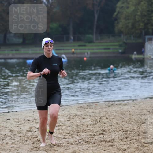 13.09.2026 - Stadtparktriathlon Mo-Foto http://msf.ph/oto/10253431 13.09.2026 09:54:10 Schwimmen 234, 295 meine-sportfotos.de