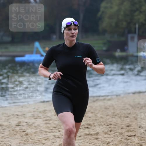 13.09.2026 - Stadtparktriathlon Mo-Foto http://msf.ph/oto/10253439 13.09.2026 09:54:11 Schwimmen 234, 295 meine-sportfotos.de