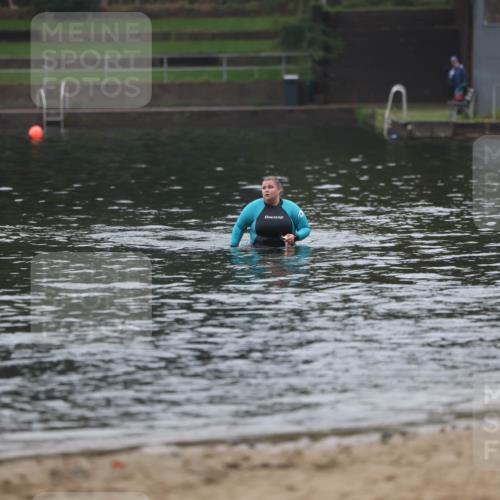 13.09.2026 - Stadtparktriathlon Mo-Foto http://msf.ph/oto/10253445 13.09.2026 09:54:16 Schwimmen  meine-sportfotos.de