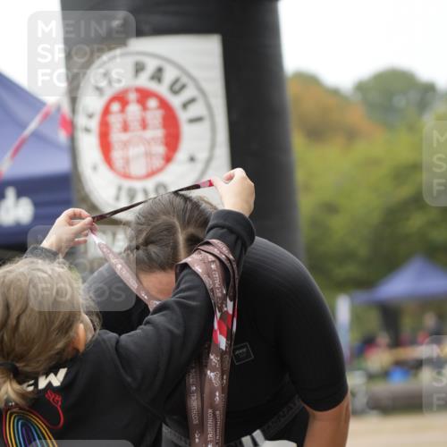 13.09.2026 - Stadtparktriathlon Patografie http://msf.ph/oto/10253458 13.09.2026 10:09:41 Ziel 158 meine-sportfotos.de