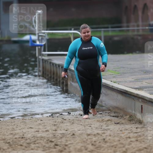 13.09.2026 - Stadtparktriathlon Mo-Foto http://msf.ph/oto/10253460 13.09.2026 09:54:38 Schwimmen 224 meine-sportfotos.de